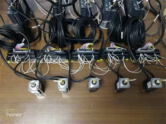 號(hào)外！號(hào)外_三菱定位新用法：FX5U內(nèi)置32軸總線(xiàn)定位！